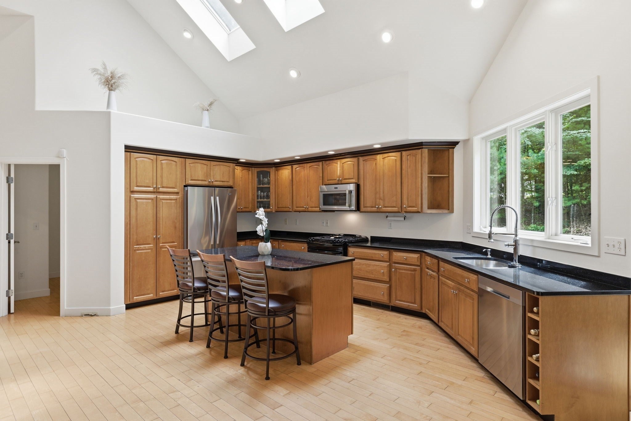 15 Merrill Rd, Merrimack, NH Photo #9