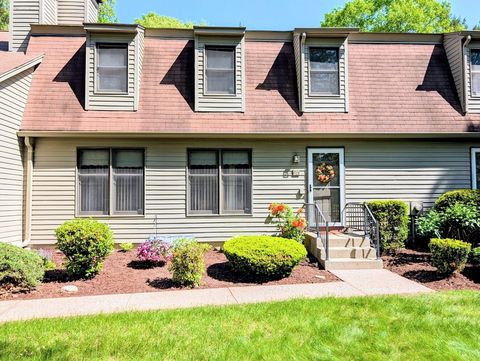 Photo of 419 Southwick Rd #Q71, Westfield, MA 01085 (MLS # 73522349)