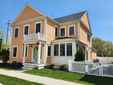 2 18th Drive 2 Franklin MA 02038