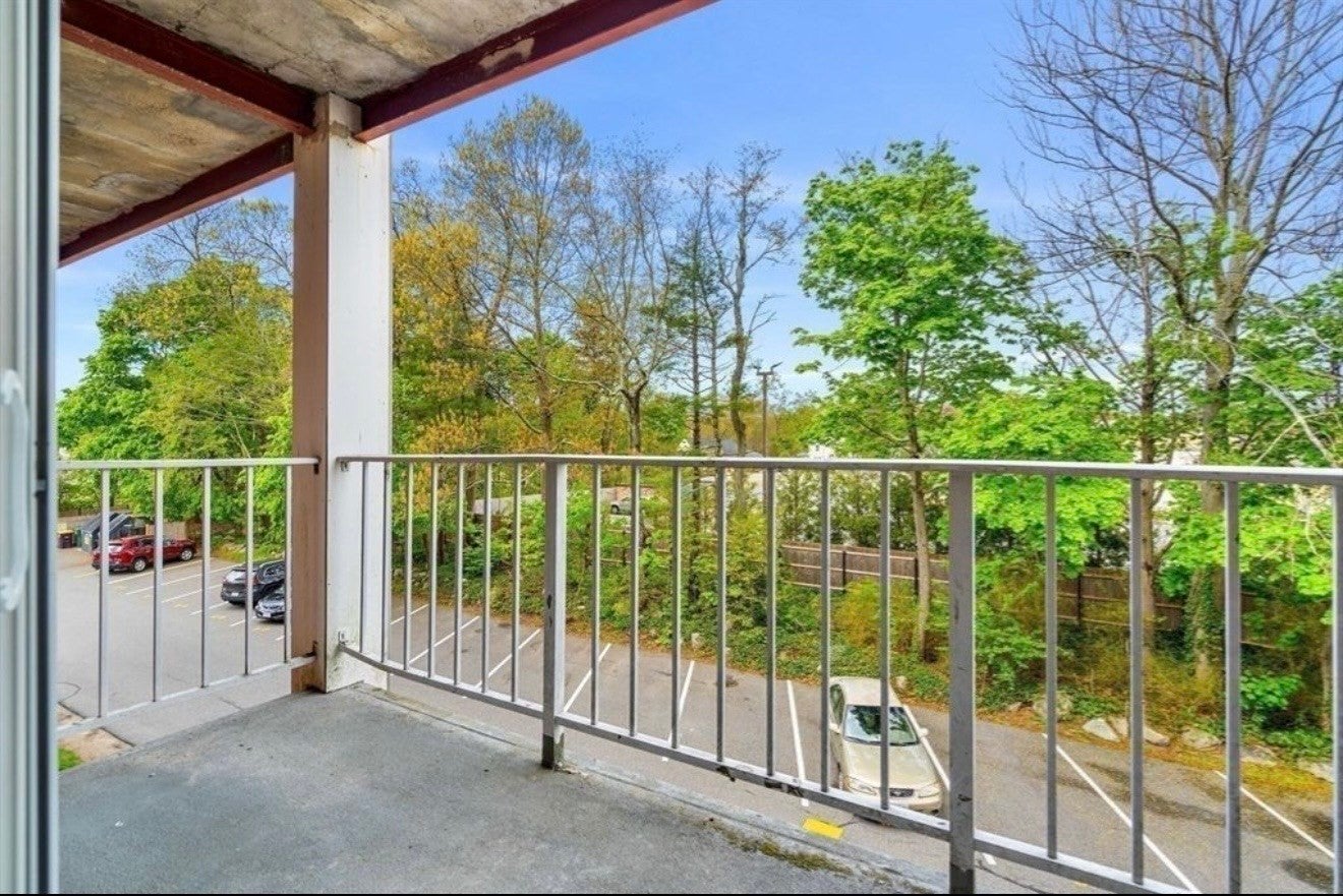 26 Greentree Ln #31, Weymouth, MA Photo #17