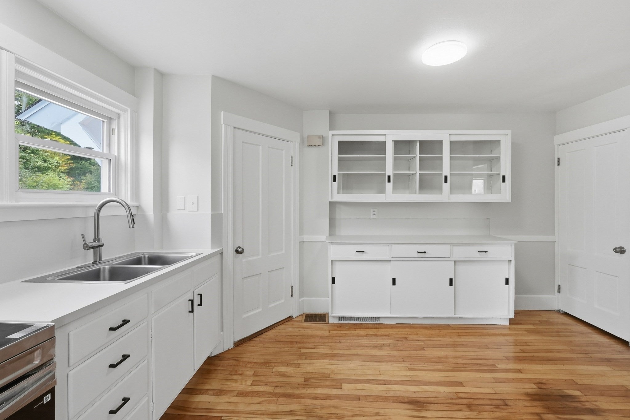 13-15 Maple St, Northbridge, MA, 13-15 Maple St, Northbridge, MA Photo #5