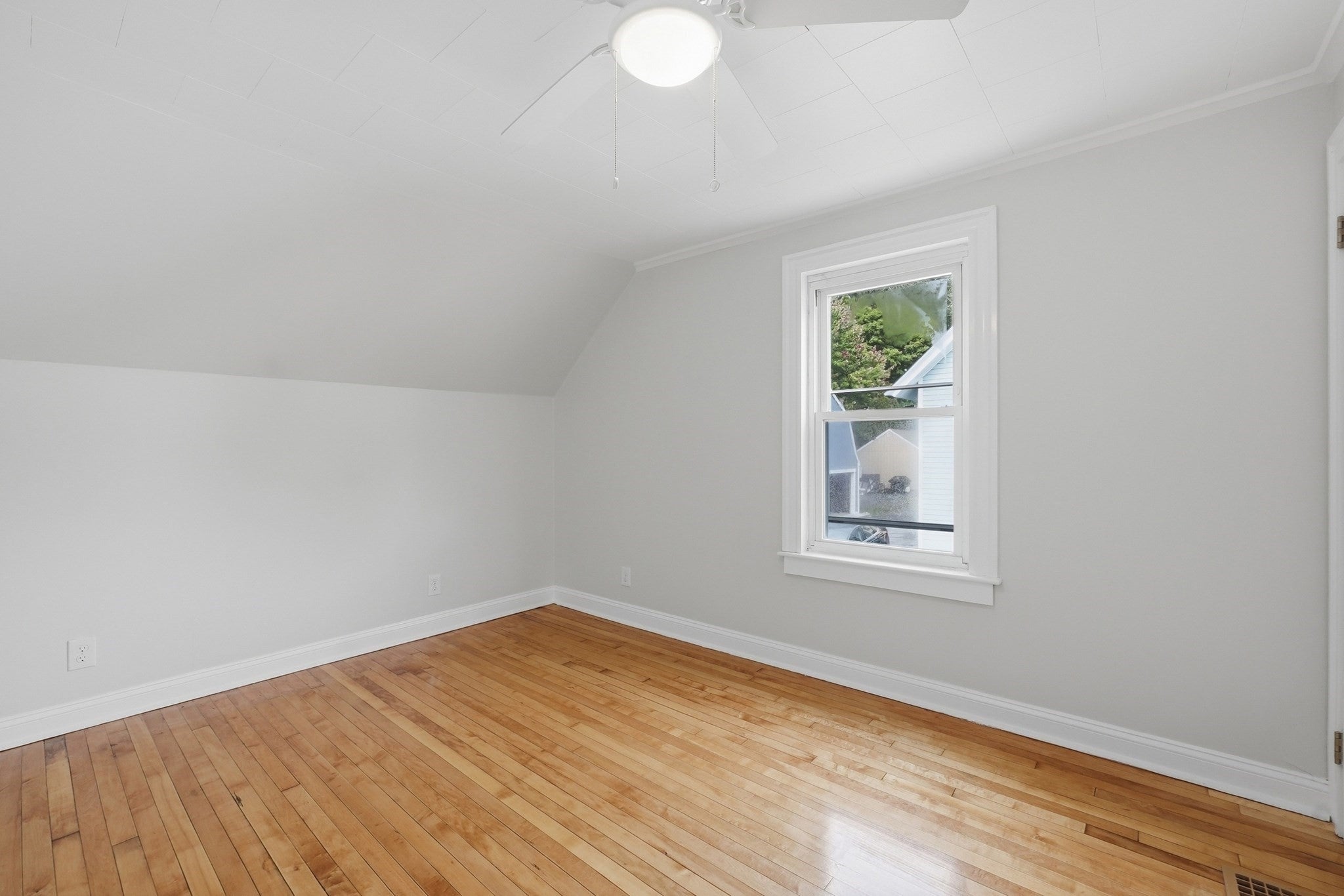 13-15 Maple St, Northbridge, MA, 13-15 Maple St, Northbridge, MA Photo #32