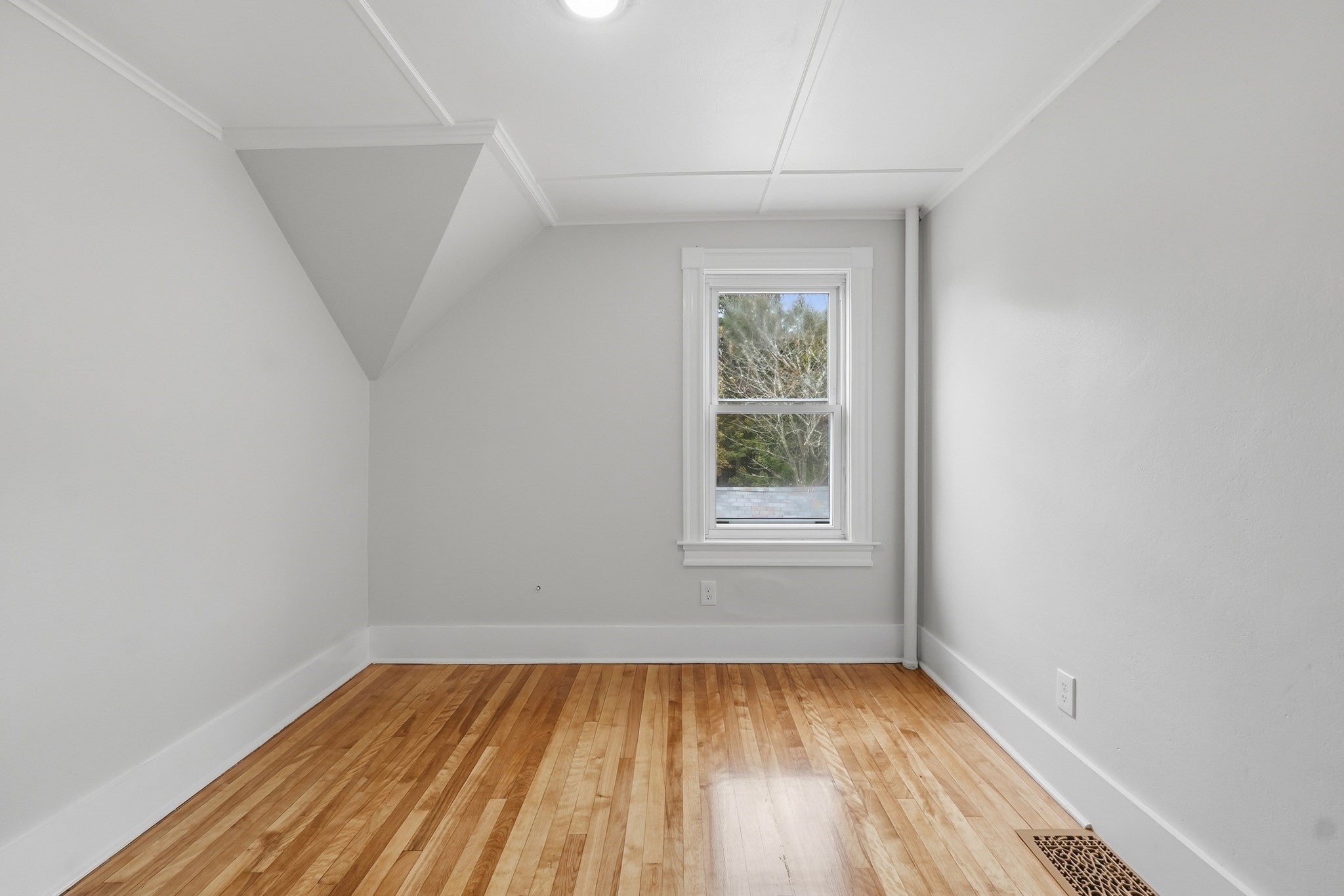 13-15 Maple St, Northbridge, MA, 13-15 Maple St, Northbridge, MA Photo #11