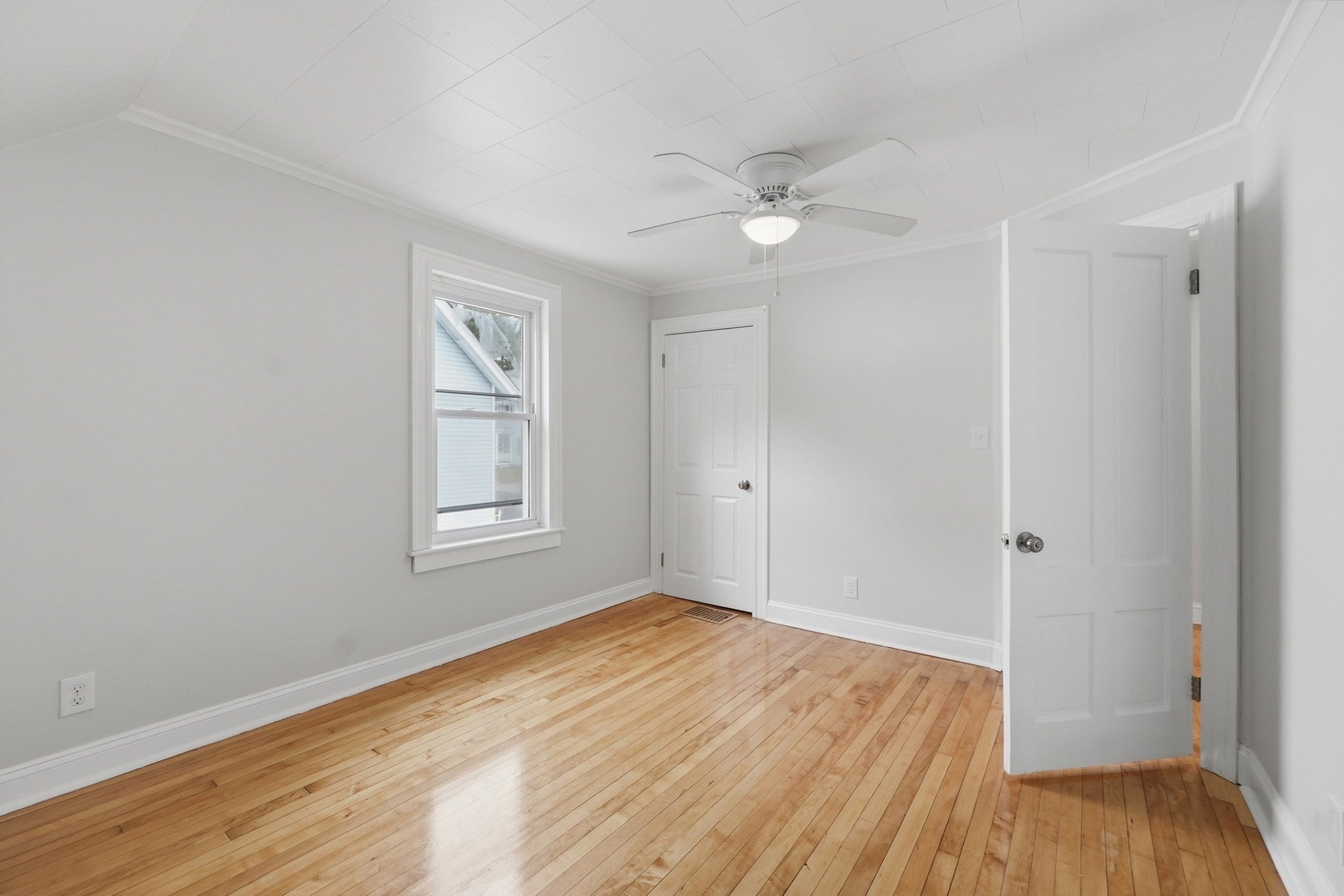 13-15 Maple St, Northbridge, MA, 13-15 Maple St, Northbridge, MA Photo #33
