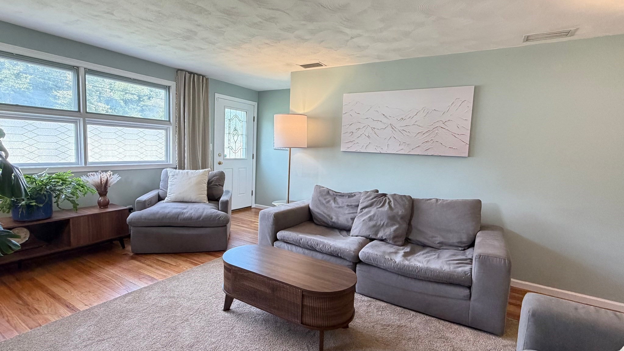 229 Mccarthy Ave, Chicopee, MA Photo #12