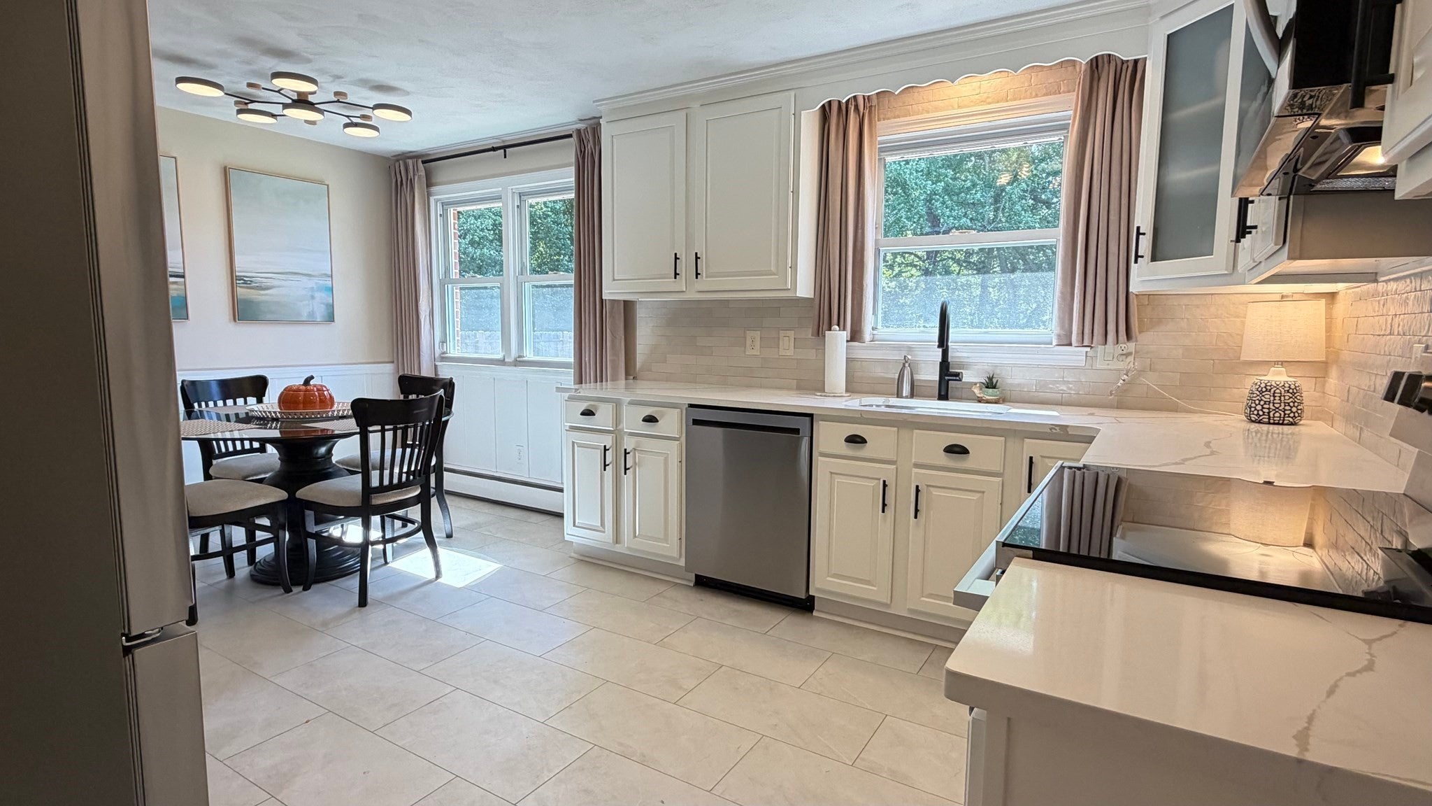 229 Mccarthy Ave, Chicopee, MA Photo #9