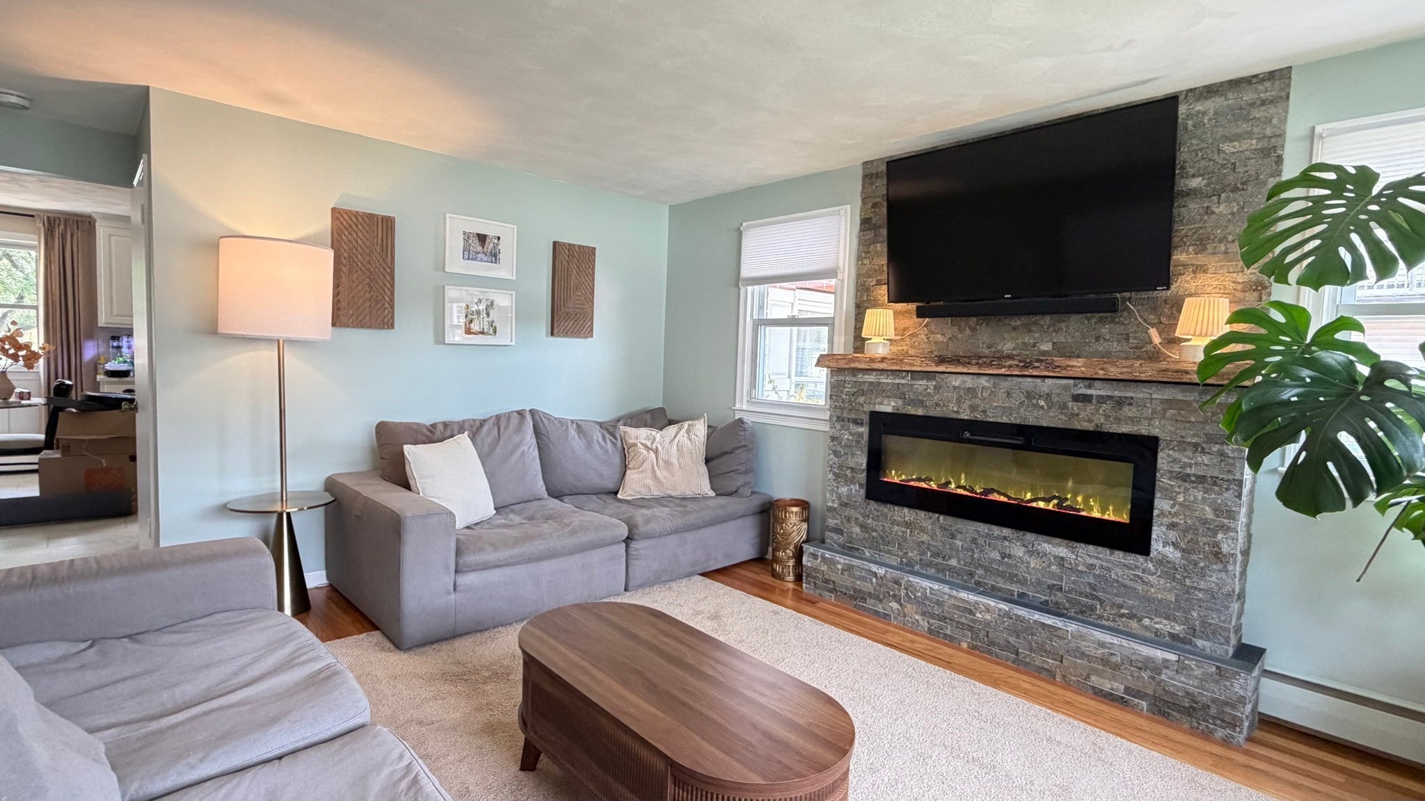 229 Mccarthy Ave, Chicopee, MA Photo #11