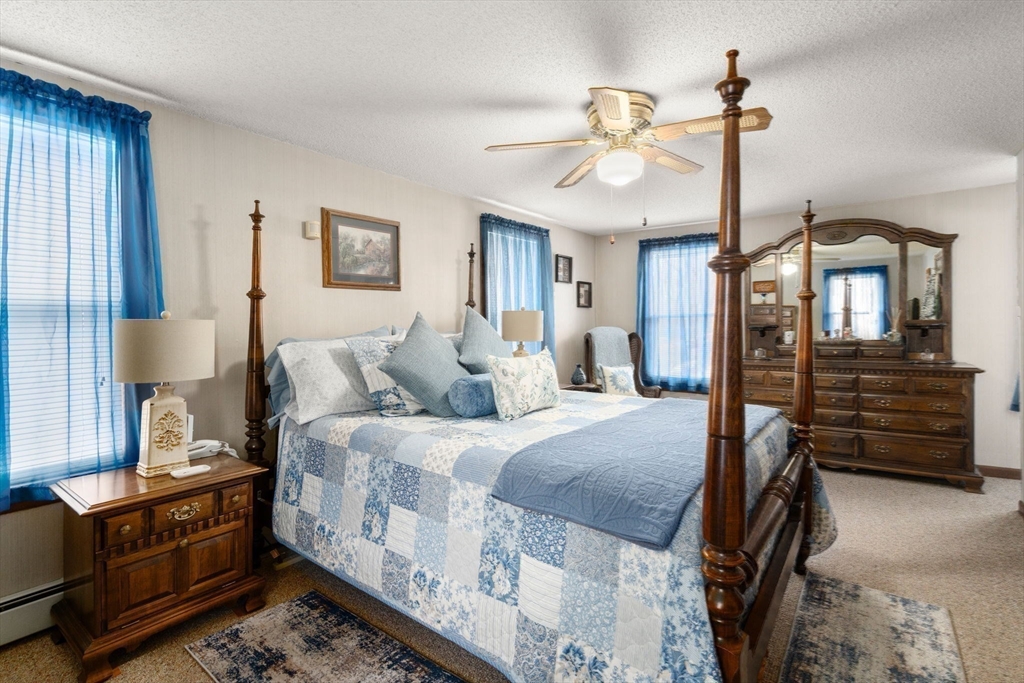 Springfield, Massachusetts 01104, United States, 3 Bedrooms Bedrooms, ,2 BathroomsBathrooms,Residential,Active,110588