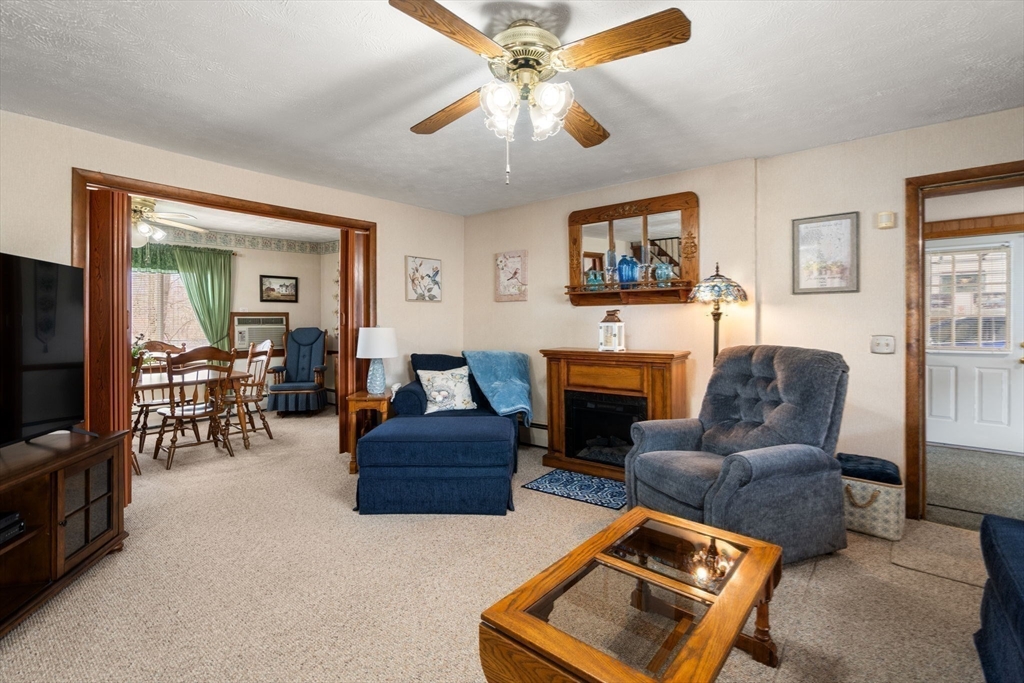 Springfield, Massachusetts 01104, United States, 3 Bedrooms Bedrooms, ,2 BathroomsBathrooms,Residential,Active,110588