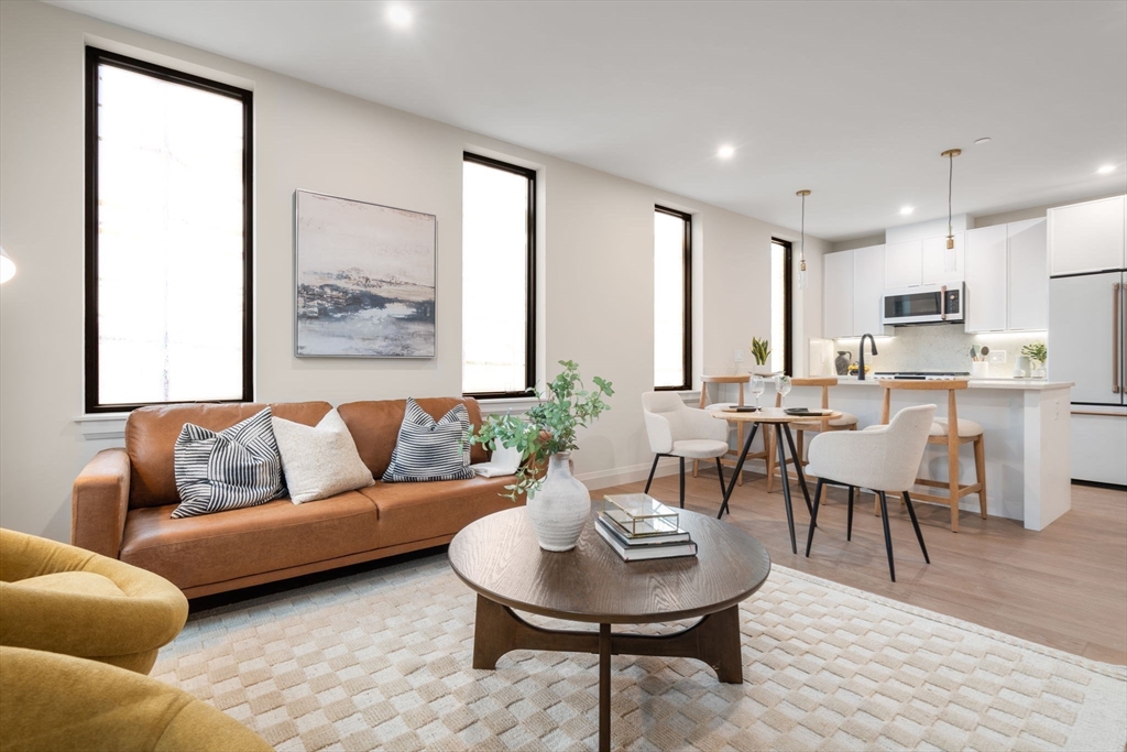 100 Lincoln Street 508