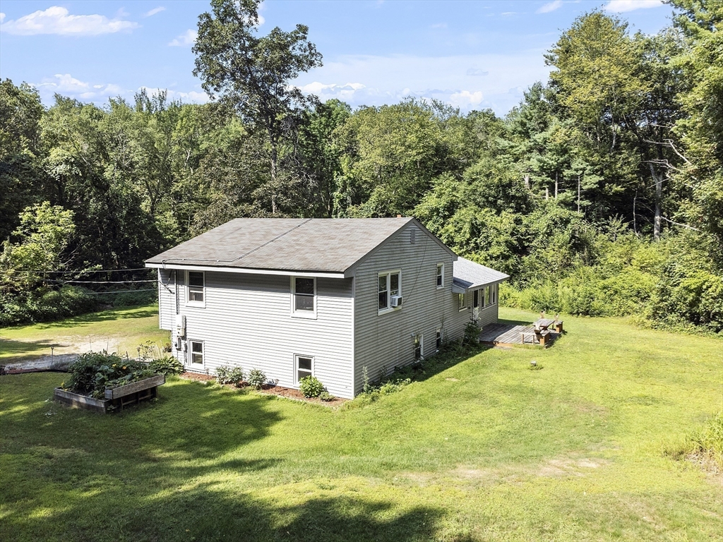 86 Town Farm Rd