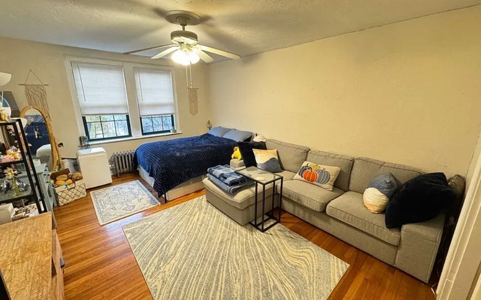 293 Spring St. Ext. 5