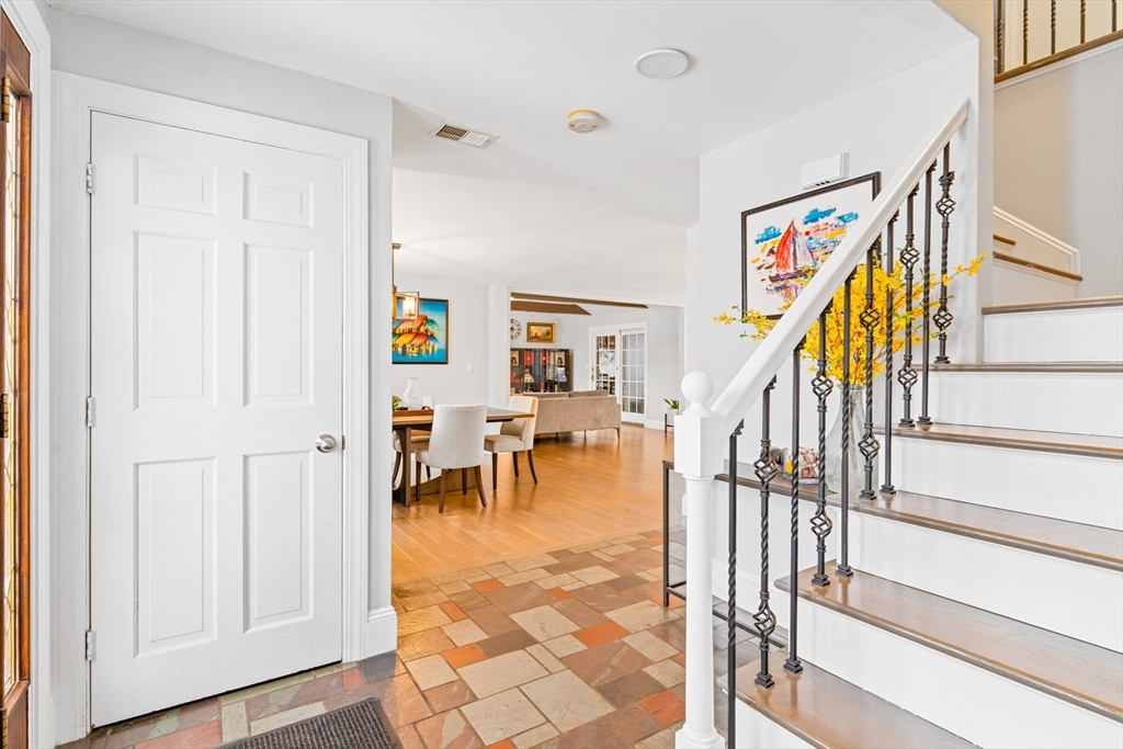 21 Barstow Dr