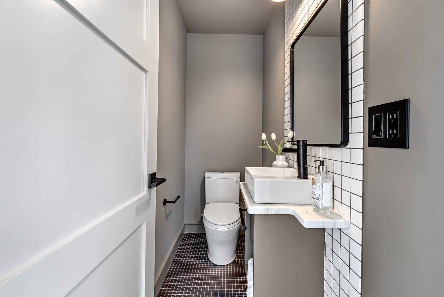 6 Holworthy Terrace #6, Cambridge, MA Photo #25