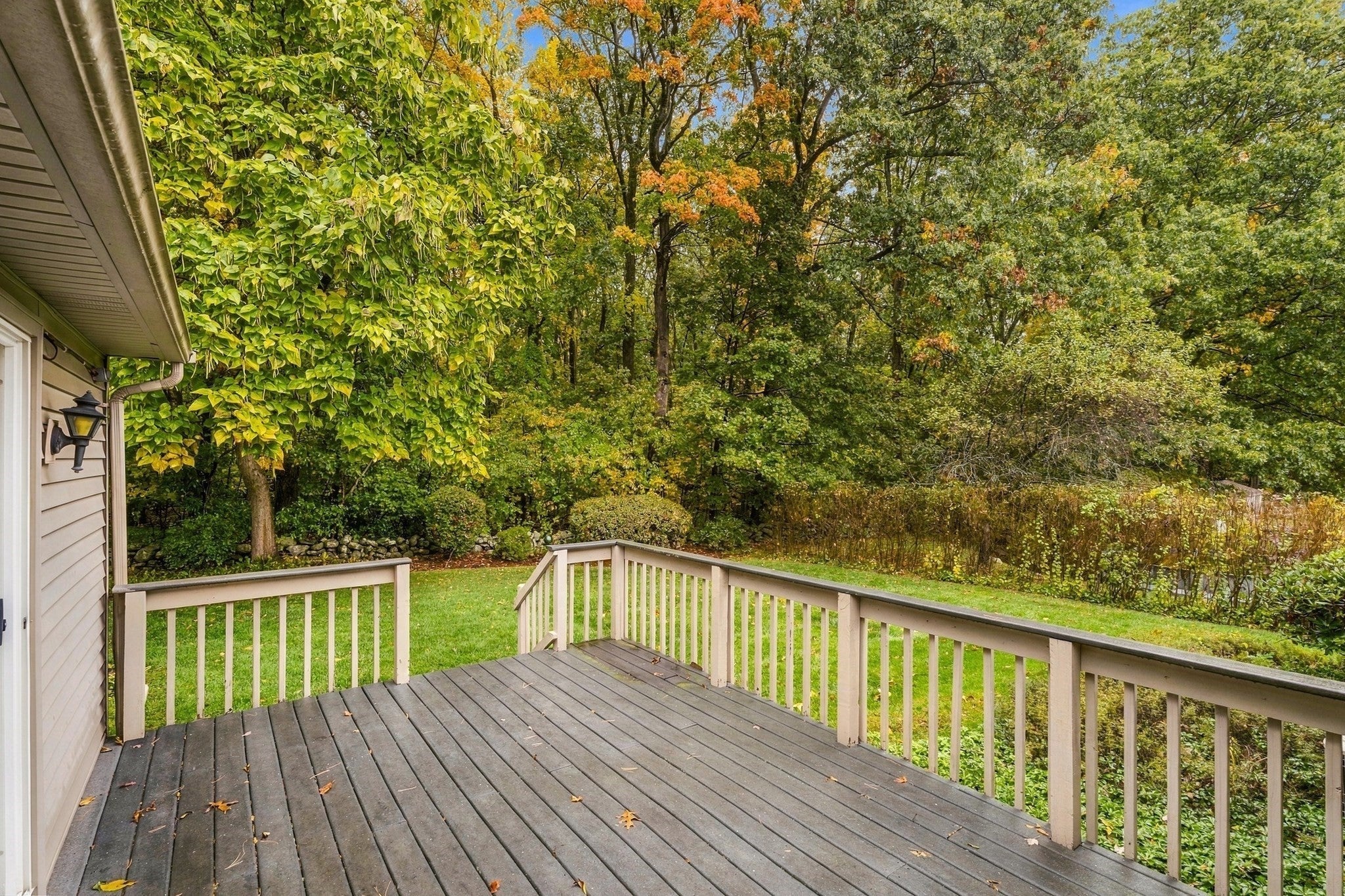 68 Topsfield Cir, Shrewsbury, MA Photo #9