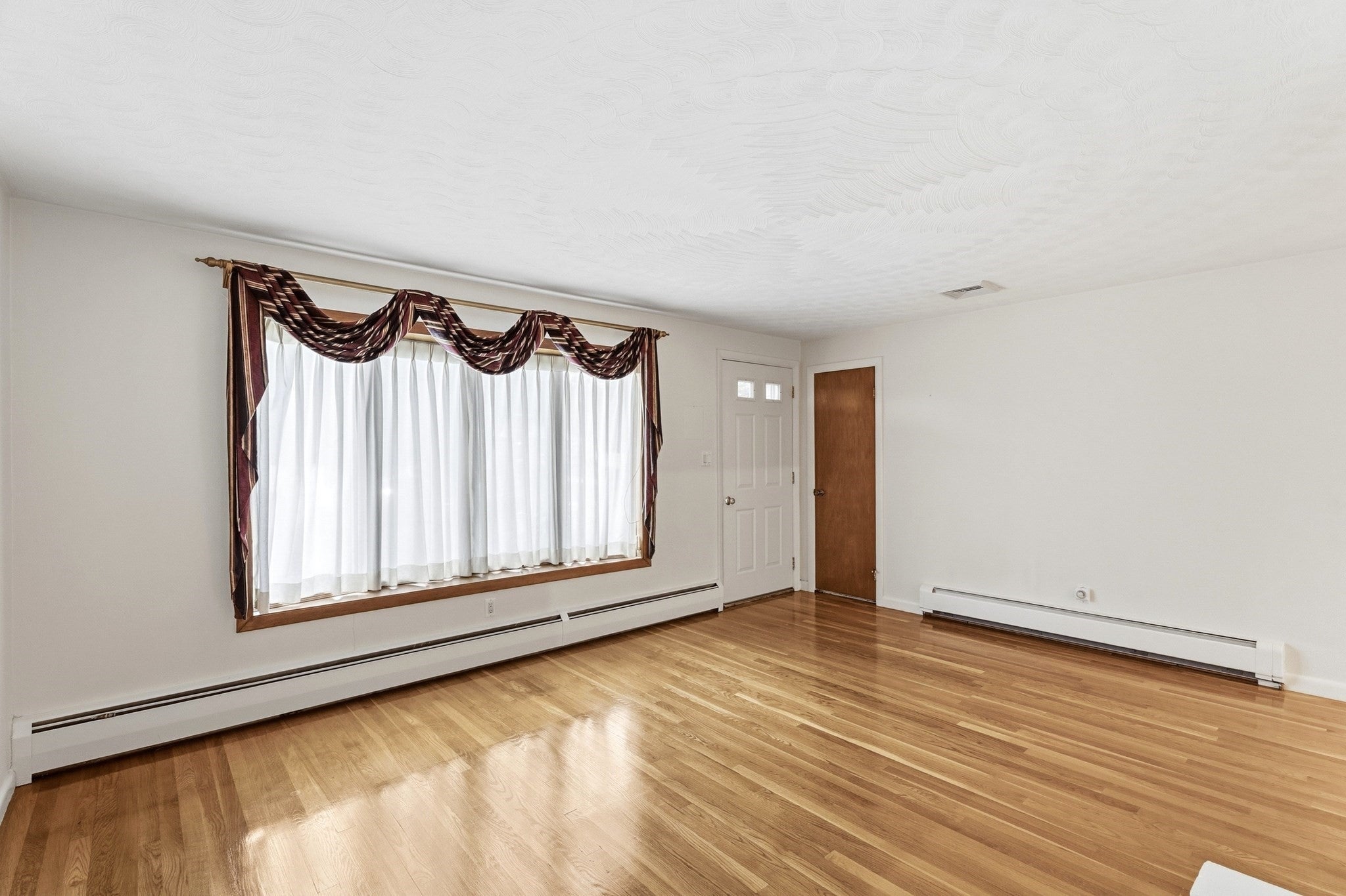 68 Topsfield Cir, Shrewsbury, MA Photo #21