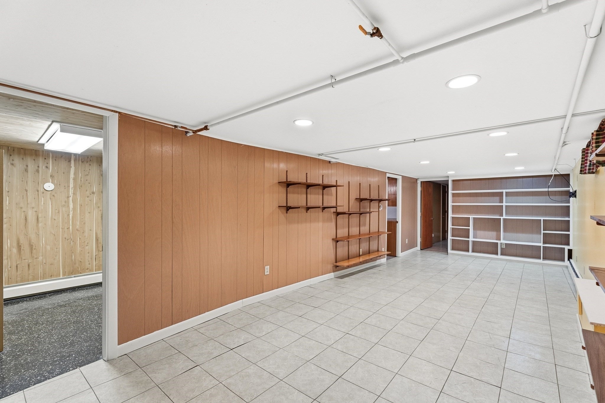 68 Topsfield Cir, Shrewsbury, MA Photo #28