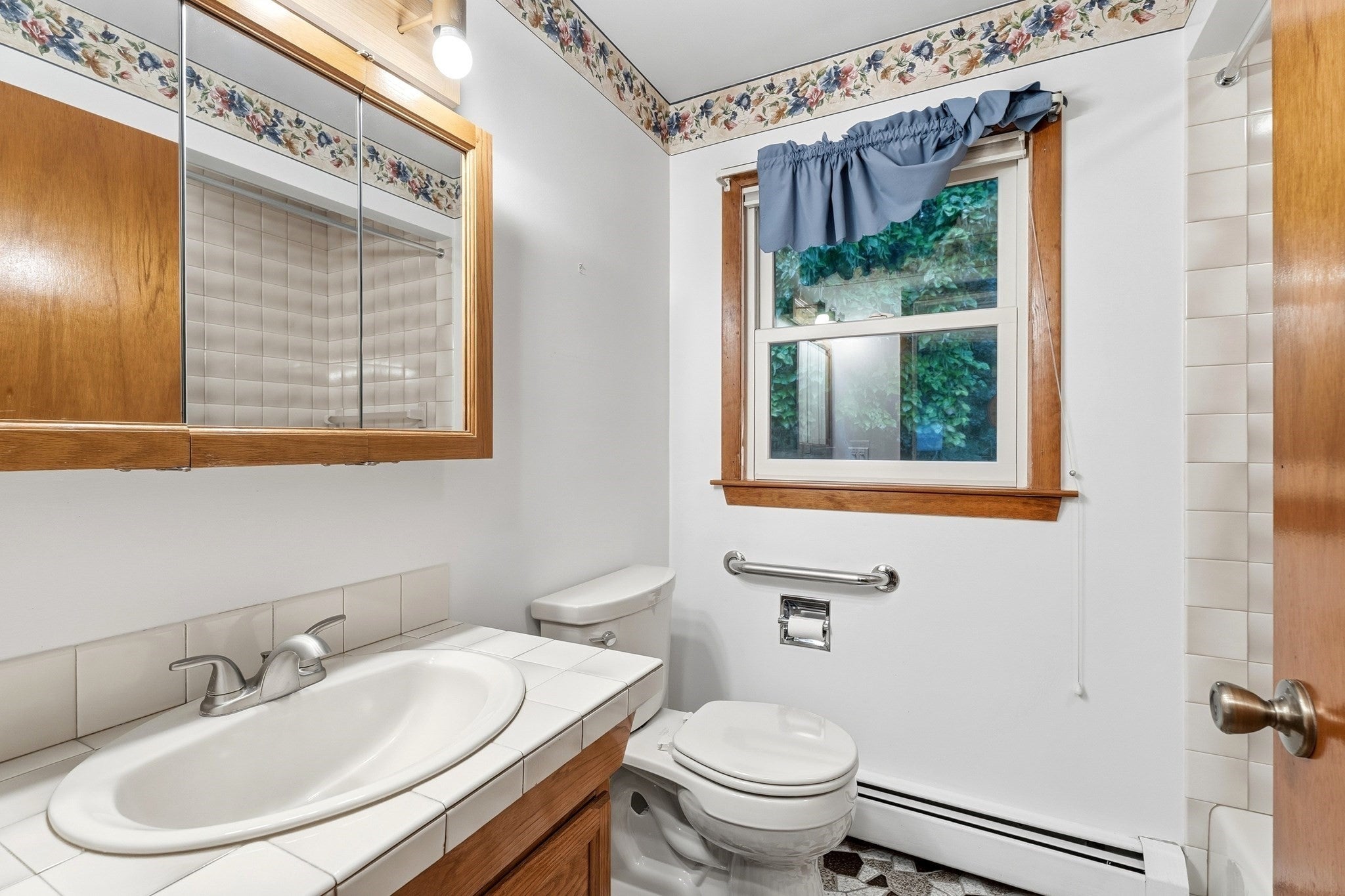 68 Topsfield Cir, Shrewsbury, MA Photo #37