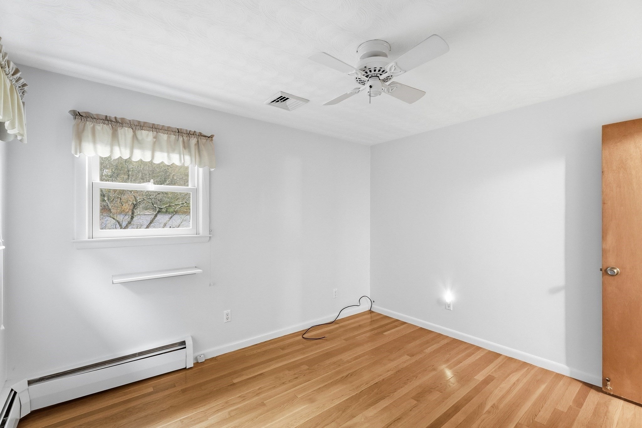 68 Topsfield Cir, Shrewsbury, MA Photo #31