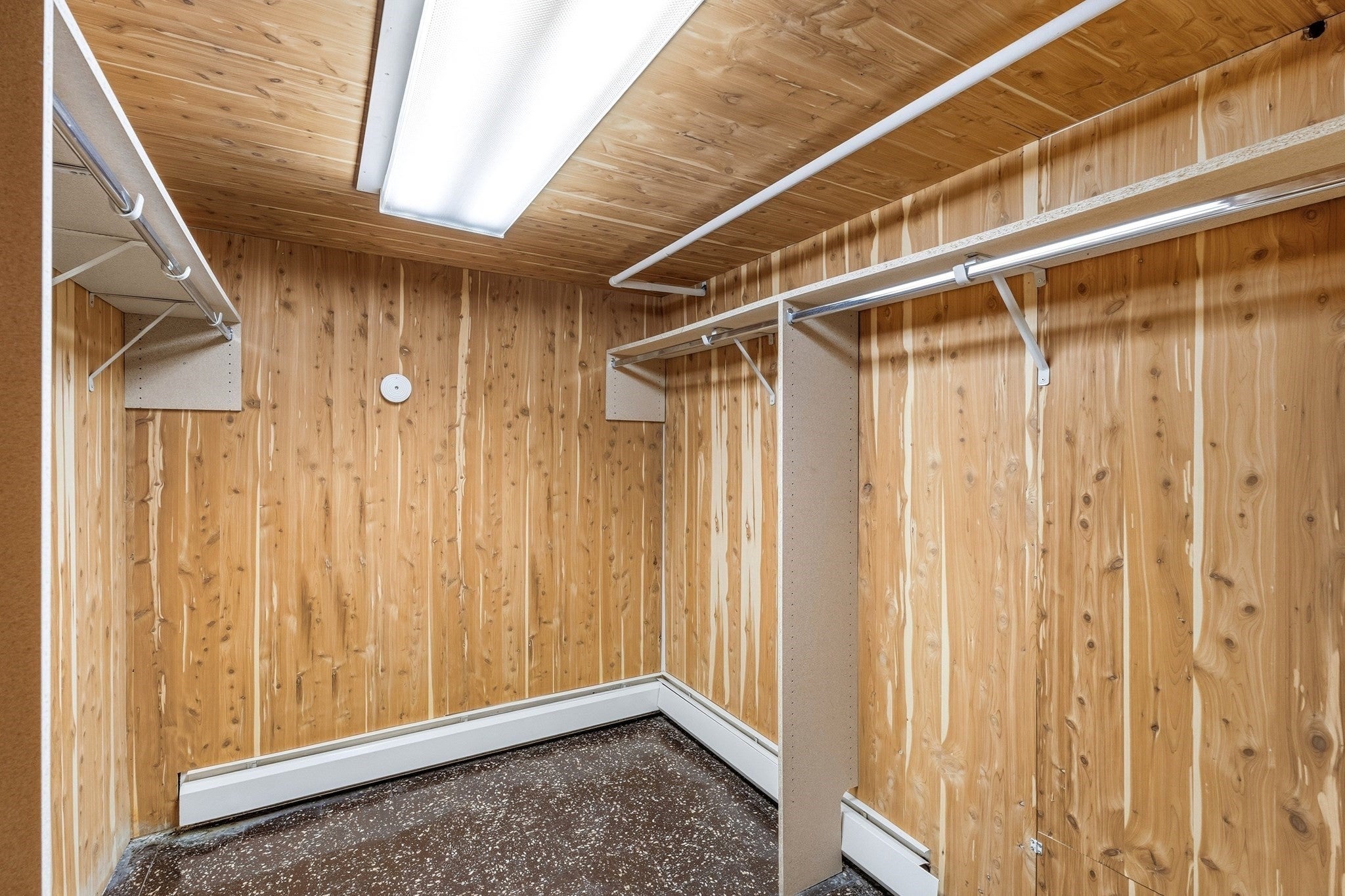 68 Topsfield Cir, Shrewsbury, MA Photo #38