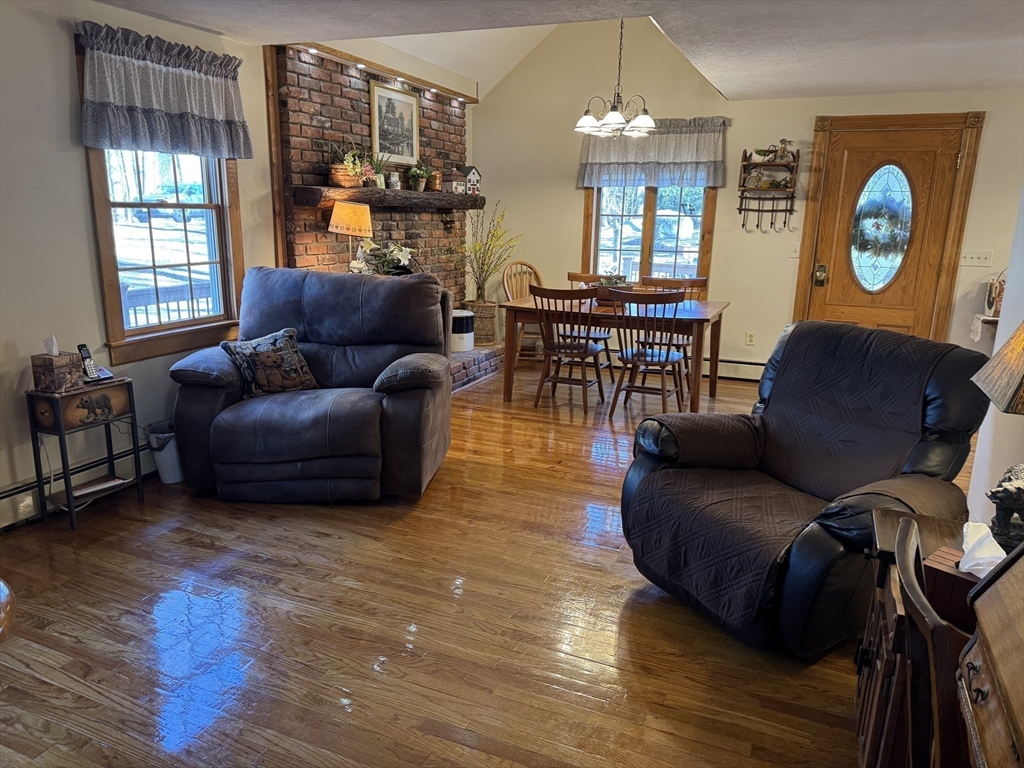 47 Kingsbury Rd