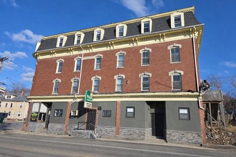 Photo of 5 Beacon Street #7, Clinton, MA 01510 (MLS # 73497468)