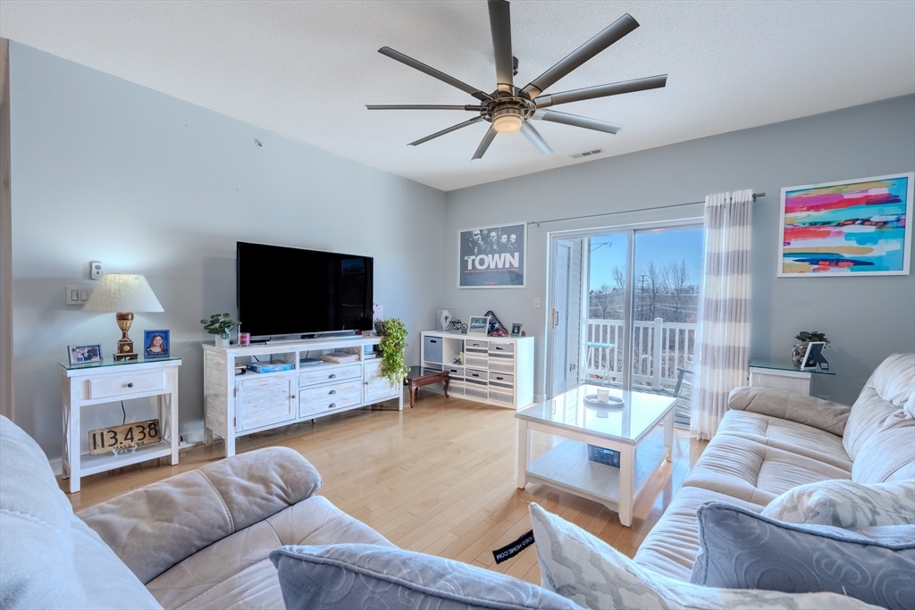 23 Hampshire Rd 401