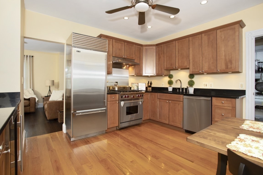 204 Franklin 2B