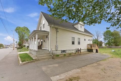Photo of 31 Wilbur ST, Taunton, MA 02780 (MLS # 73515575)