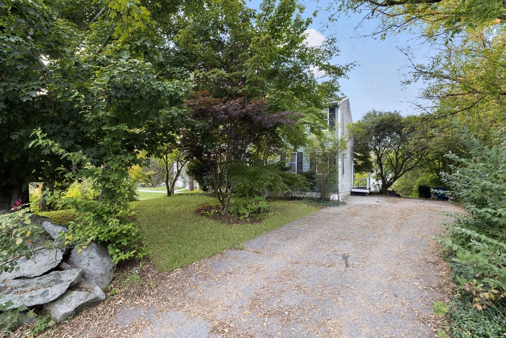 524 County St