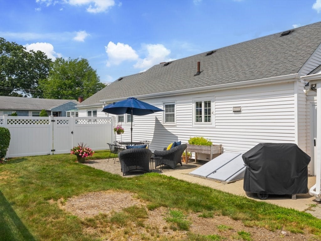 9 Kane St, Fall River, MA, 9 Kane St, Fall River, MA Photo #6