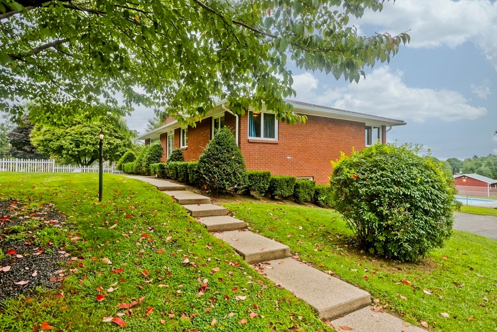233 Lathrop St, South Hadley, MA, 233 Lathrop St, South Hadley, MA Photo #6