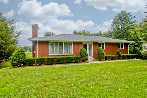 Photo of 233 Lathrop St, South Hadley, MA 01075 (MLS # 73565884)