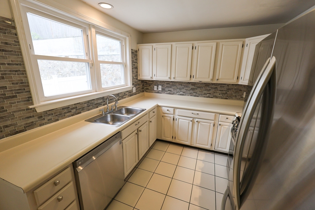 8 Mount Calvary Road 8