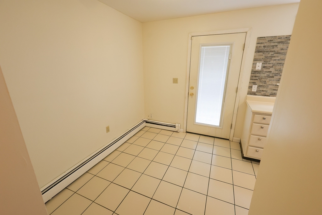 8 Mount Calvary Road 8