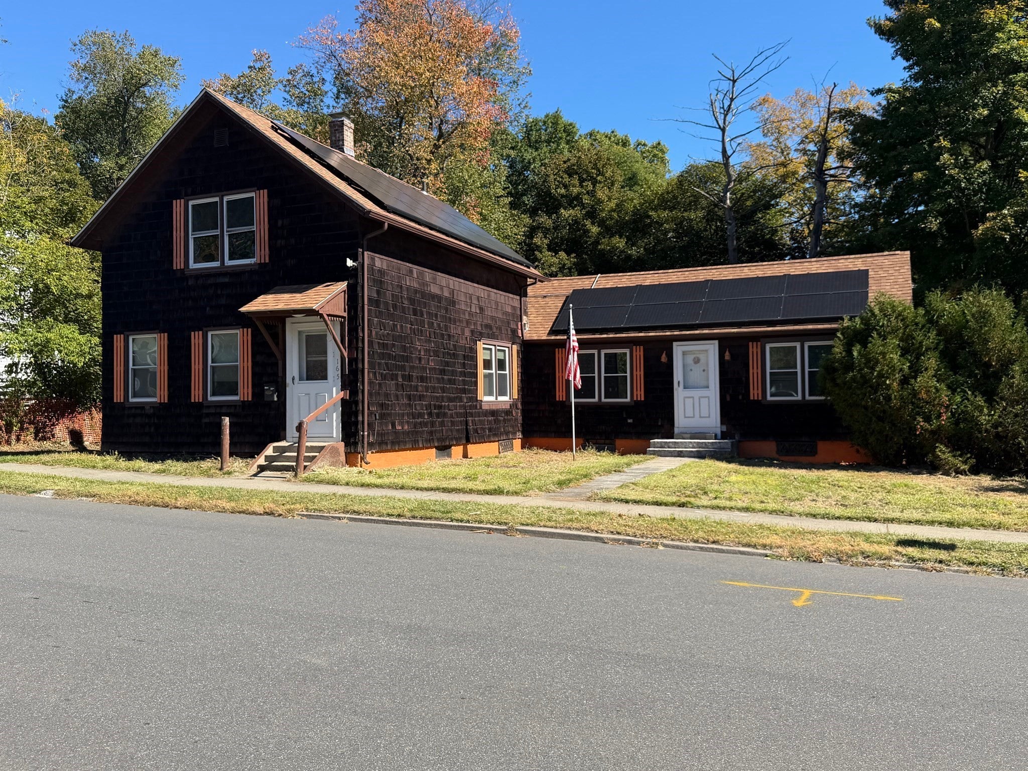 Photo of 165 Chapman St, Greenfield, MA