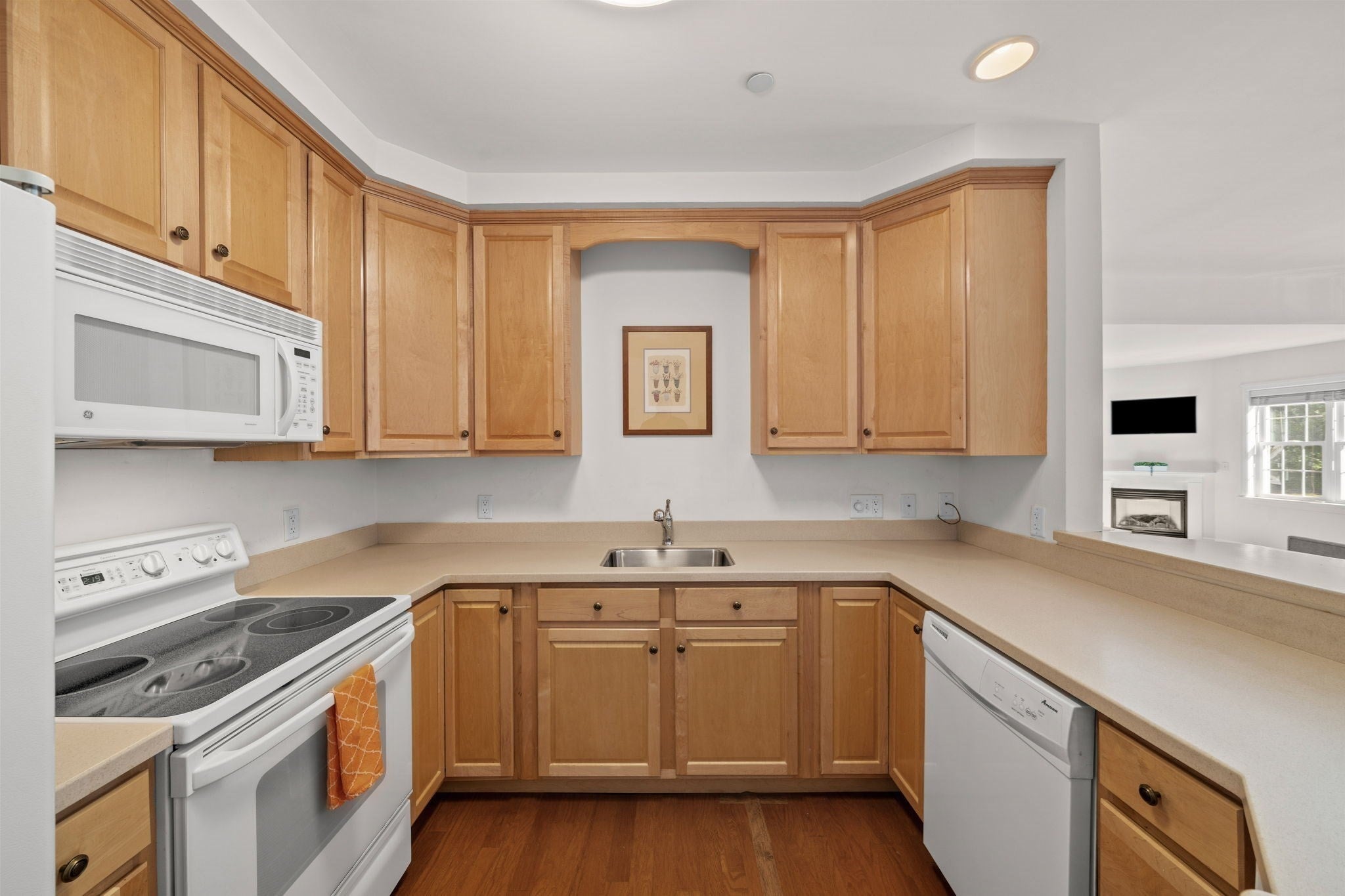 210 Chickering Rd #201A, North Andover, MA, 210 Chickering Rd #201A, North Andover, MA Photo #8