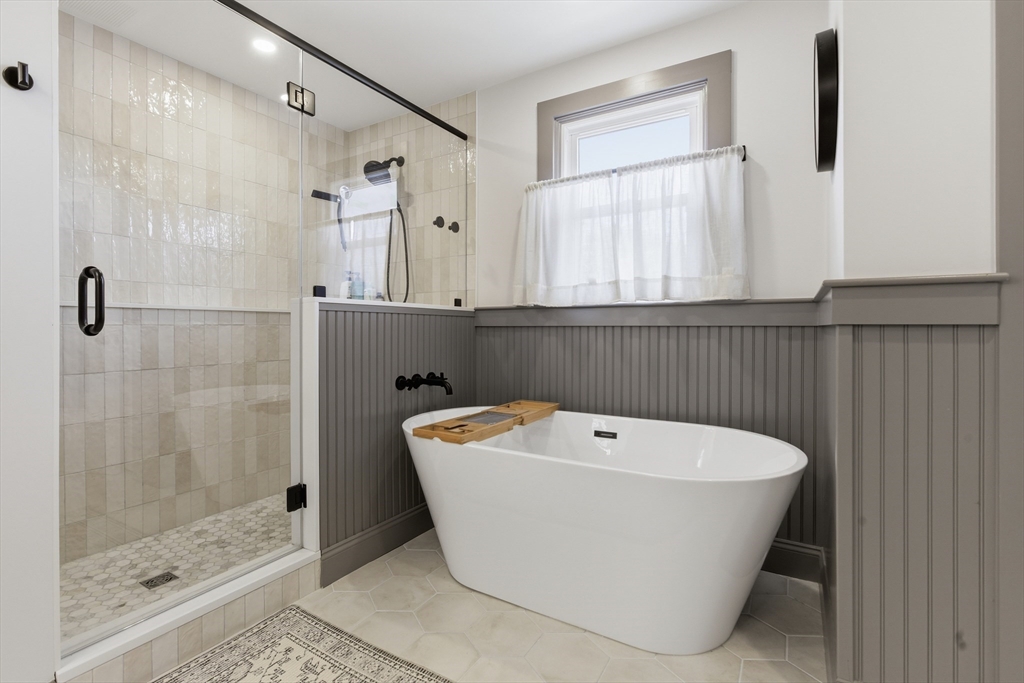 30 Manatee Rd, Weymouth, MA Photo #35