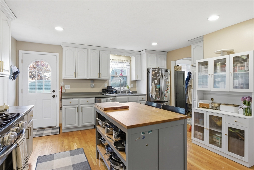 30 Manatee Rd, Weymouth, MA Photo #9