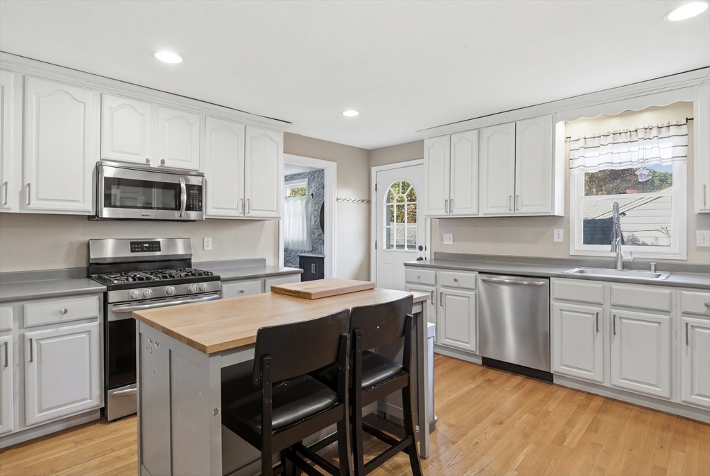 30 Manatee Rd, Weymouth, MA Photo #10