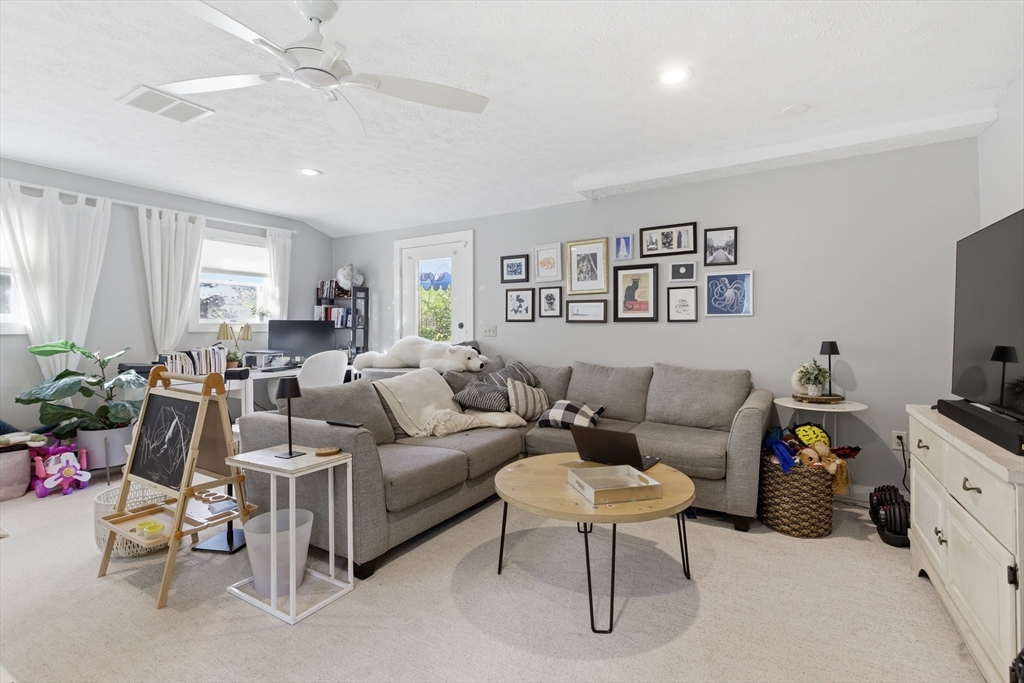 30 Manatee Rd, Weymouth, MA Photo #16