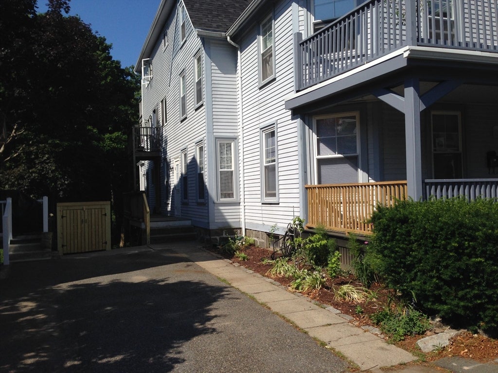 Click for 41 Central Street 1Front, Beverly, MA slideshow Click for 41 Central Street 1Front, Beverly, MA slideshow