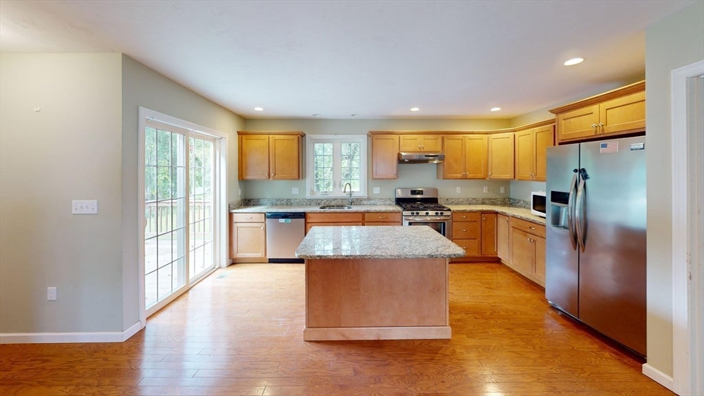 347 Main Street, Townsend, MA, 347 Main Street, Townsend, MA Photo #3