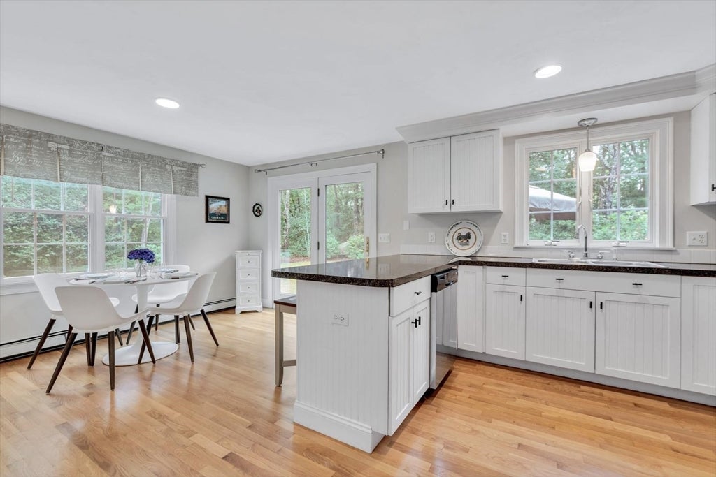 33 Sandpiper Ln, Brewster, MA, 33 Sandpiper Ln, Brewster, MA Photo #8