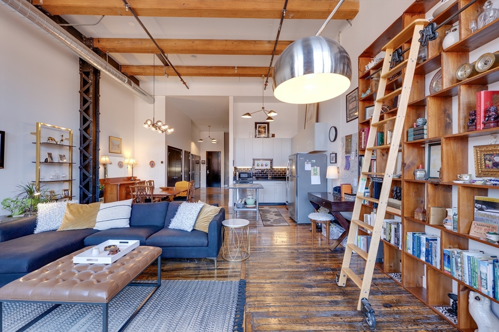 1 Westinghouse Plaza C: 210