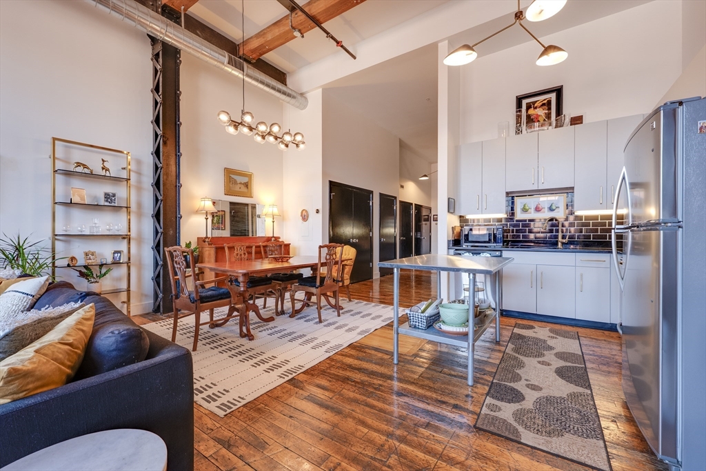 1 Westinghouse Plaza C: 210