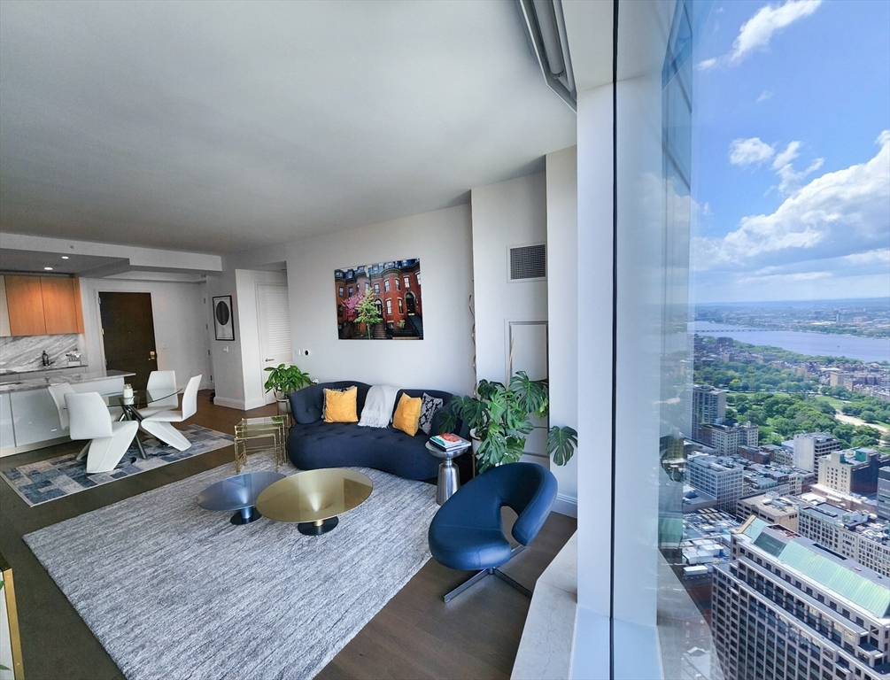 240 Devonshire St #5514