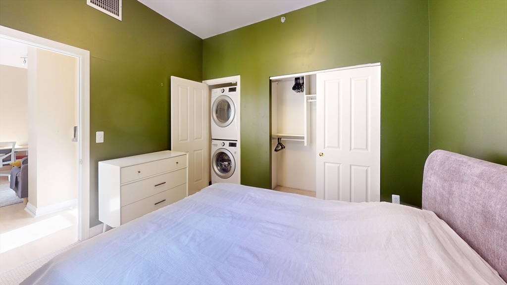 4 Charlesgate East 107