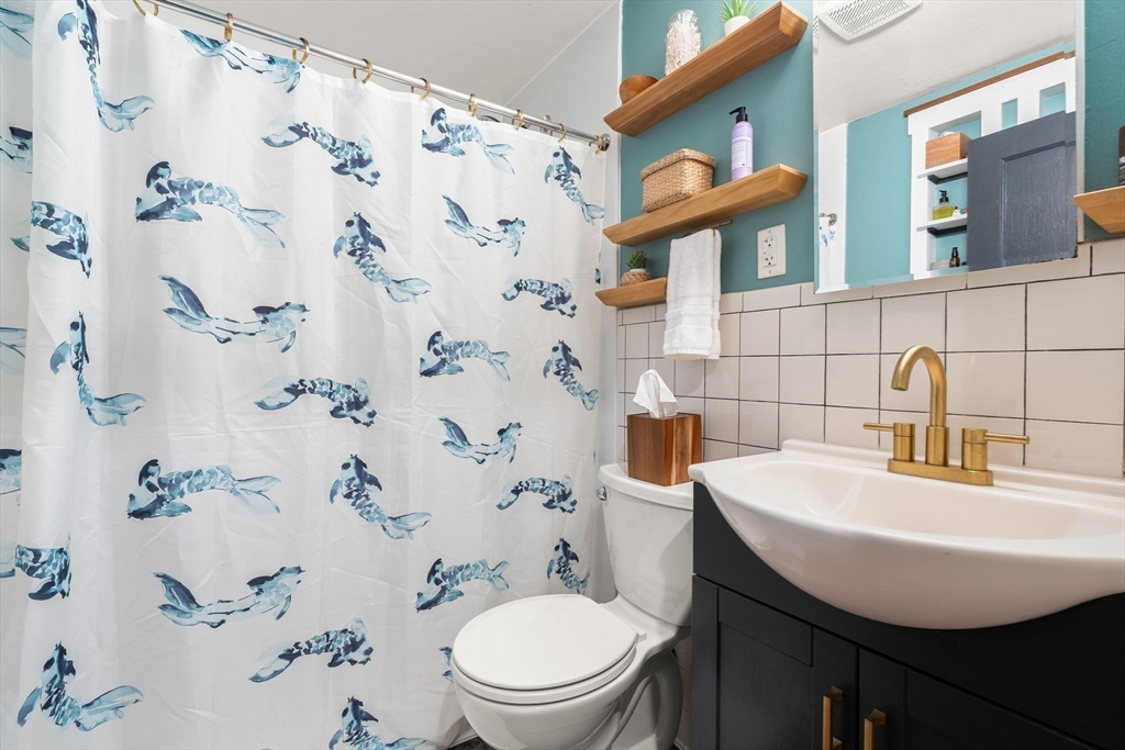 6 Van Brunt St, Boston, MA, 6 Van Brunt St, Boston, MA Photo #13
