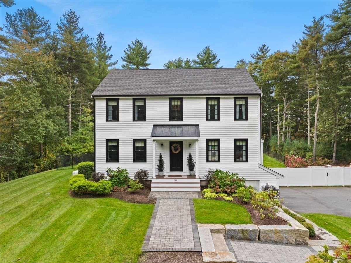 35 Rocky Meadow Street, Middleboro, MA, 35 Rocky Meadow Street, Middleboro, MA Photo #2